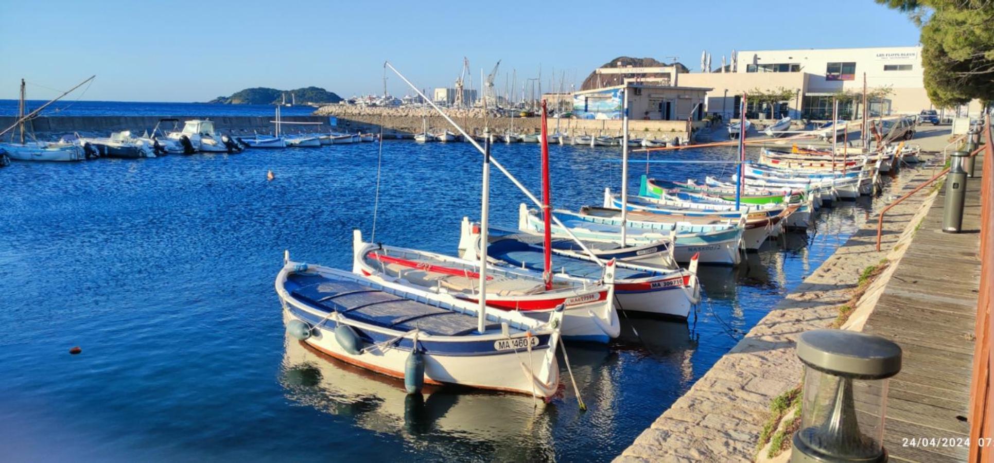 Logement Climatise Avec Jardin Et Parking Pour 2 Personnes En Bord De Plage La Ciotat Ngoại thất bức ảnh